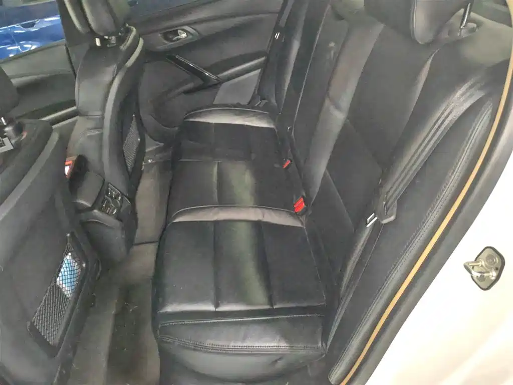 Peugeot 508 2012 2.0L Automatic Sunroof Classic Edition фото 13