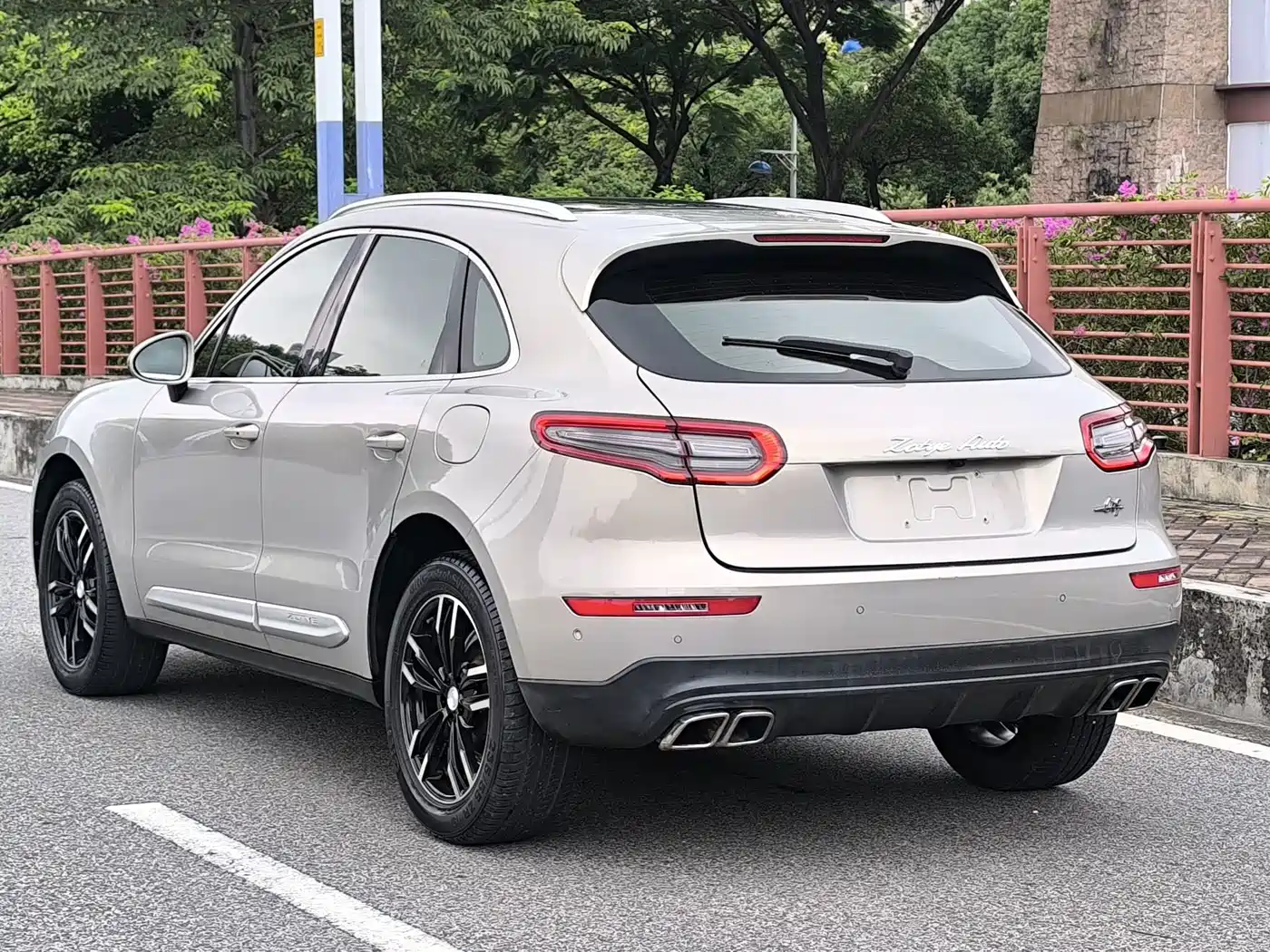 Zotye SR9 2017 2017 2.0T Auto Ultimate Dream Edition