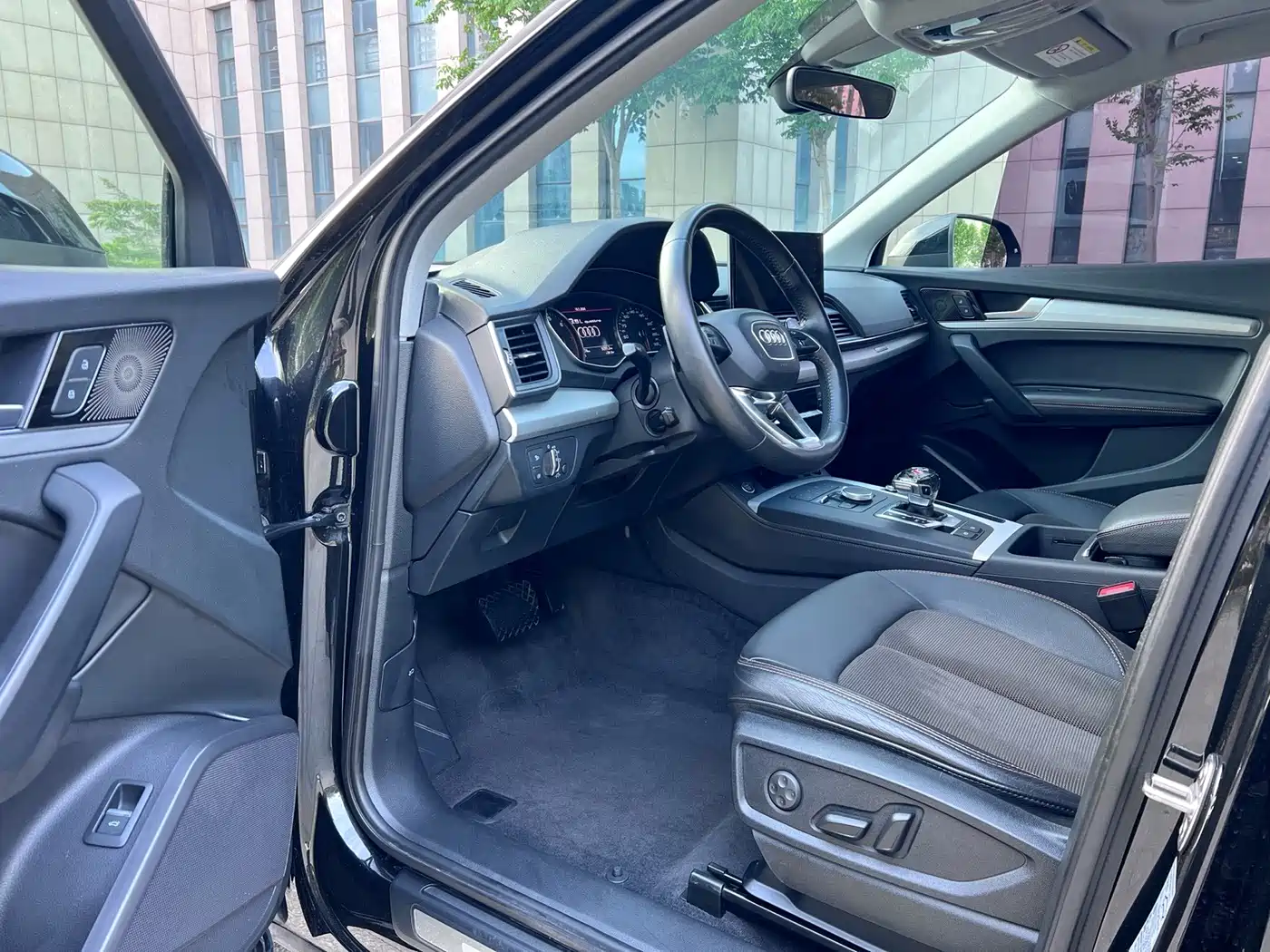 Audi Q5L 2020 40 TFSI Prestige Progressive фото 9