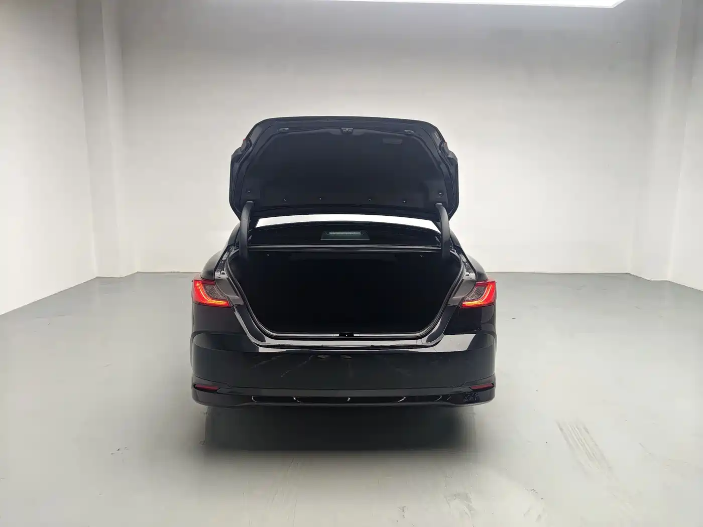 Toyota Camry 2024 2024 2.0GVP Luxury Edition