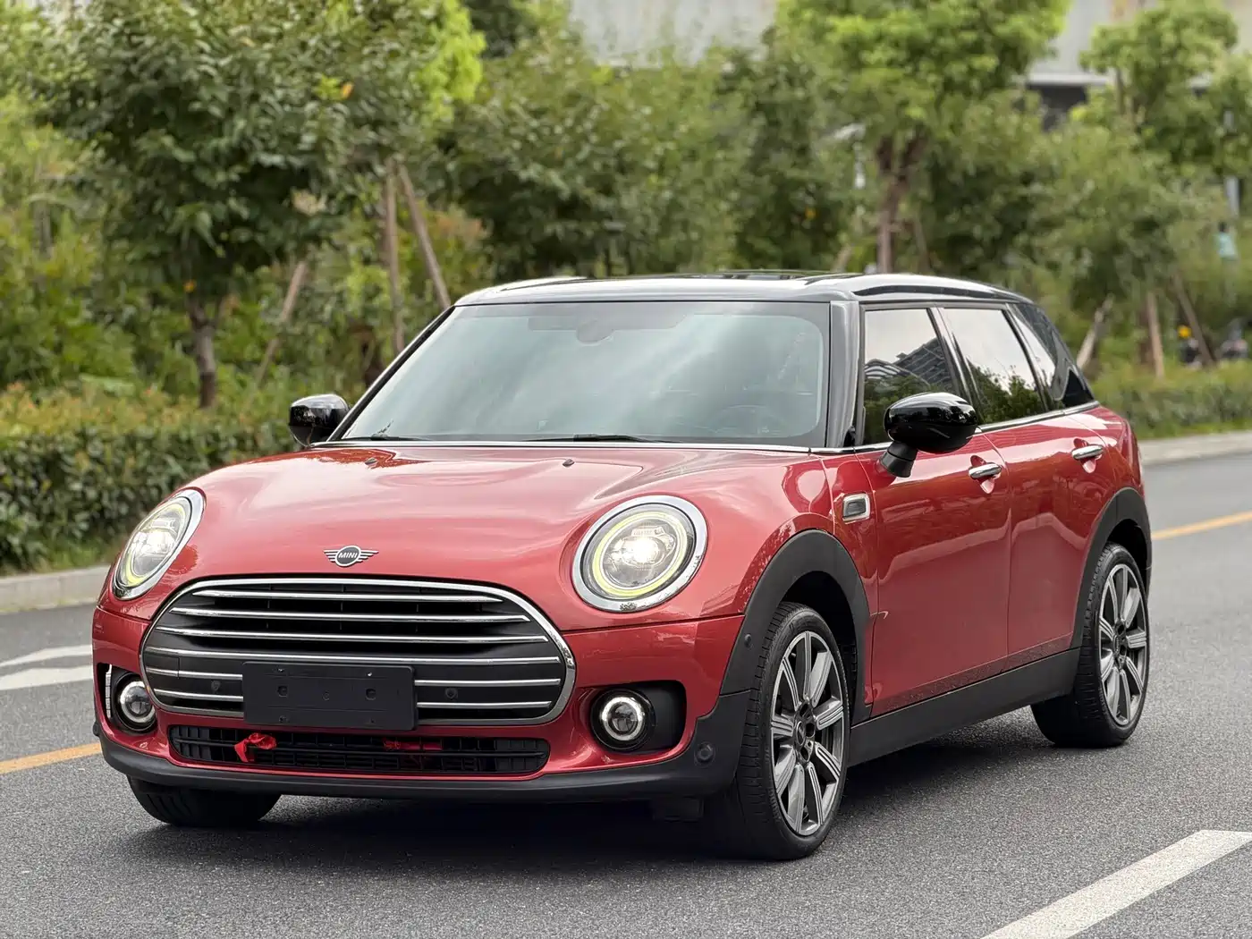 Photo 1 - MINI CLUBMAN