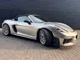 Photo 2 - Porsche 718