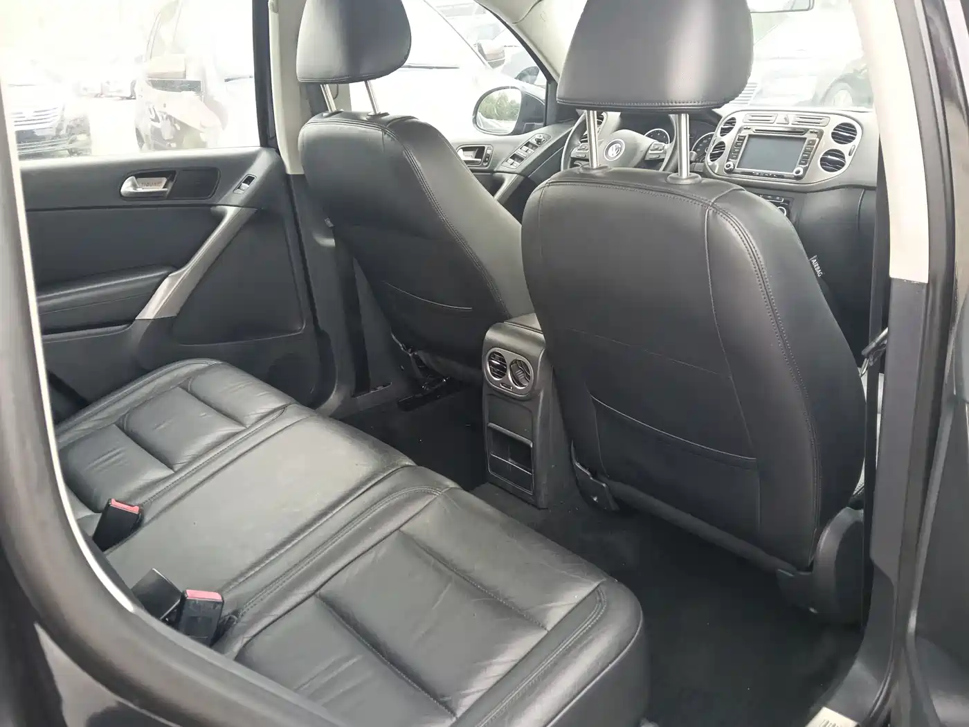 Volkswagen Tiguan 2012 1.8TSI Automatic 2WD Trend Edition фото 12