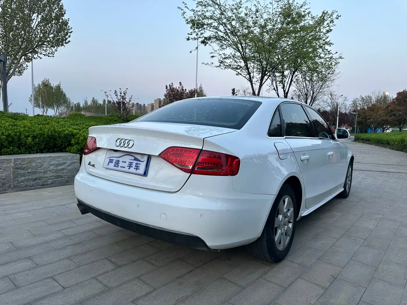 Audi A4L 2011 2.0 TFSI Standard фото 12