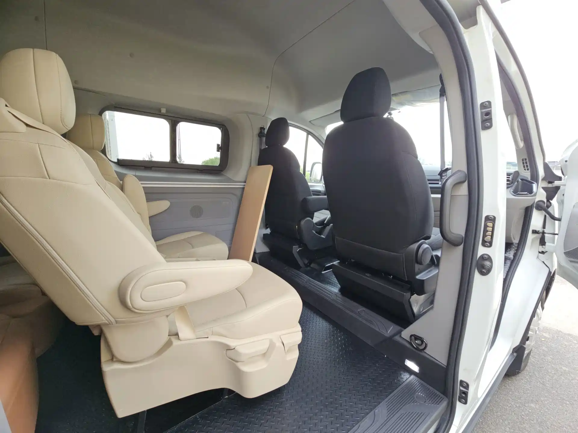 Photo 10 - Maxus Xintu V70