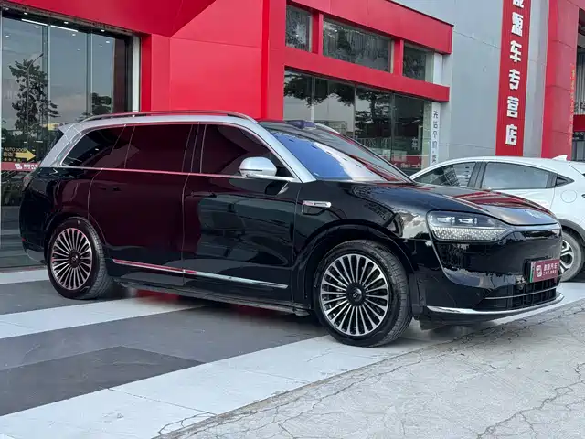 AITO Wenjie AITO M9 2025 Extended Range Ultra 52kWh 6-Seater — фото 4