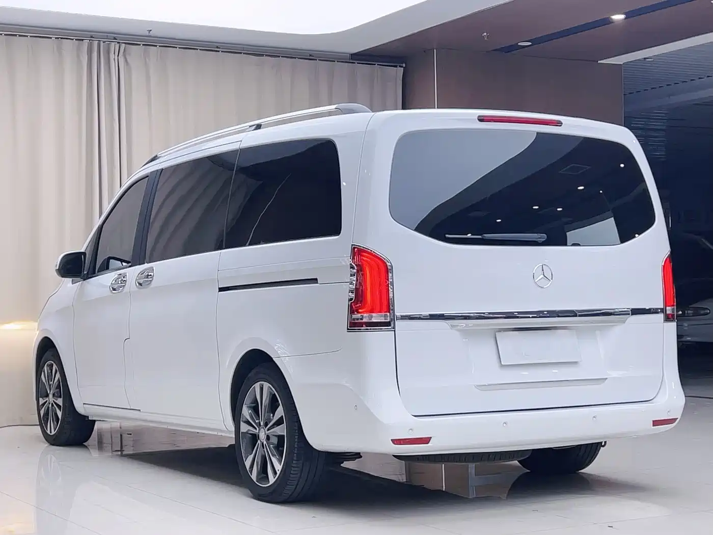 Mercedes-Benz V-Class 2018 2016 V 260 Navigator