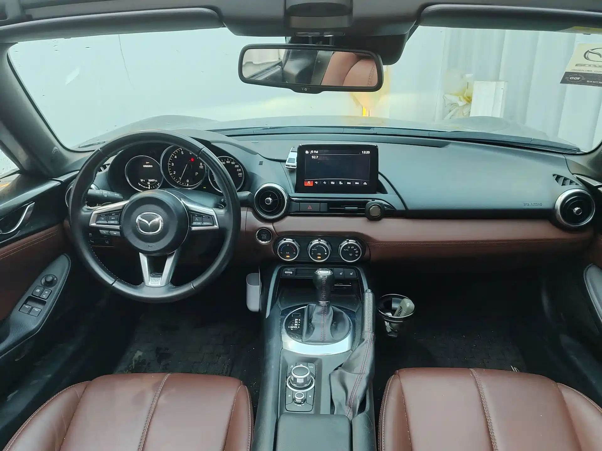 Фото 5 - Mazda MX-5