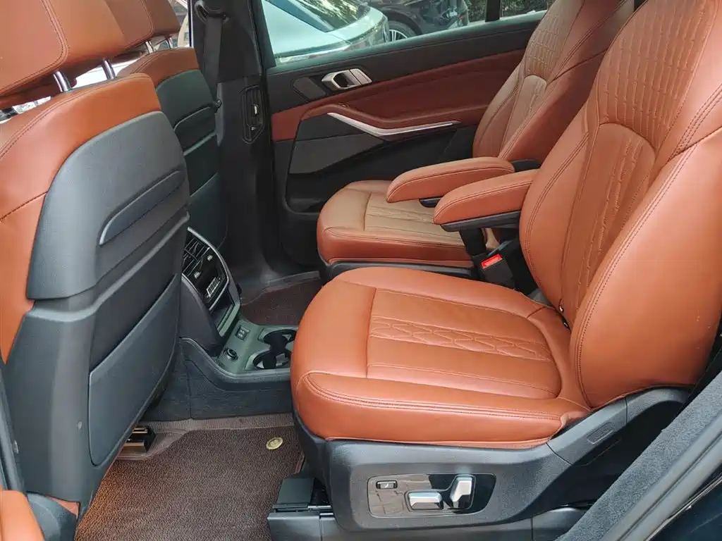 BMW X7 2022 xDrive40i Exclusive M Sport Package фото 5