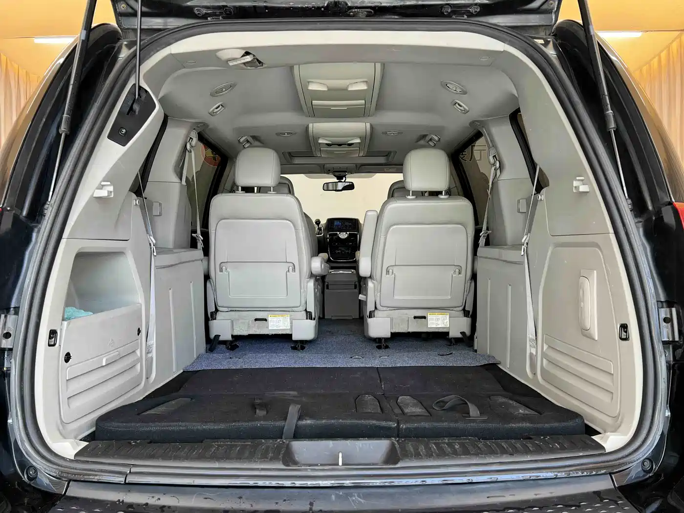 Chrysler Grand Voyager (Import) 2015 2014 3.6L Comfort Edition