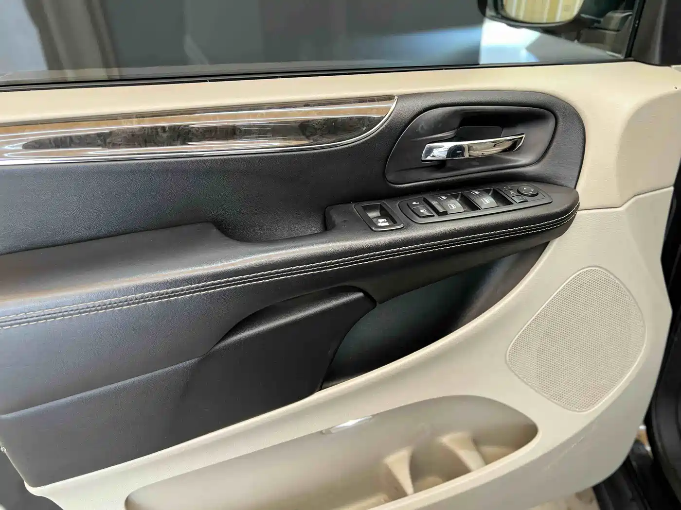 Chrysler Grand Voyager (Import) 2015 2014 3.6L Comfort Edition