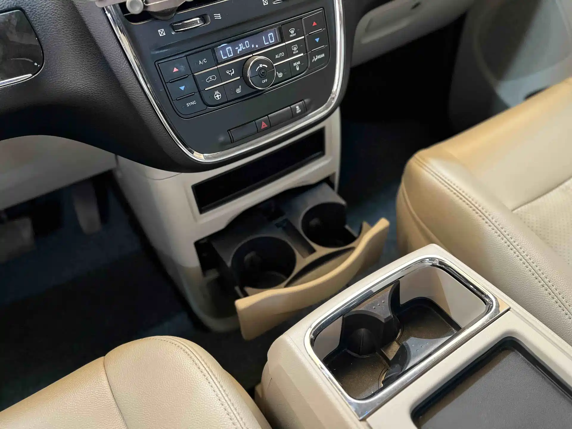 Фото 9 - Chrysler Pacifica