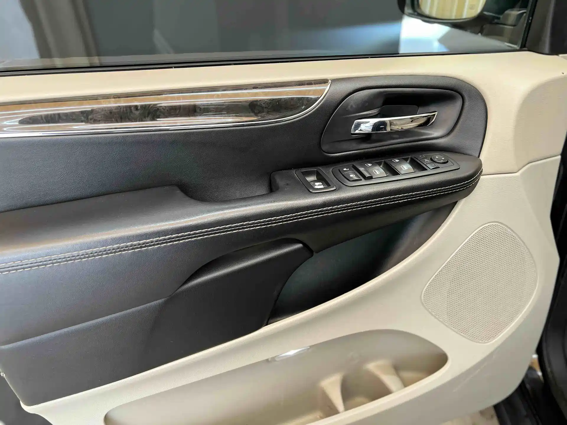 Фото 26 - Chrysler Pacifica