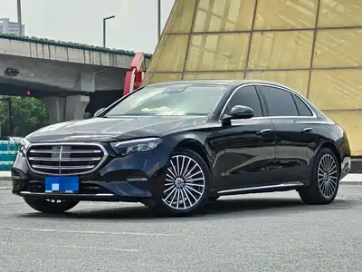 Mercedes-Benz E