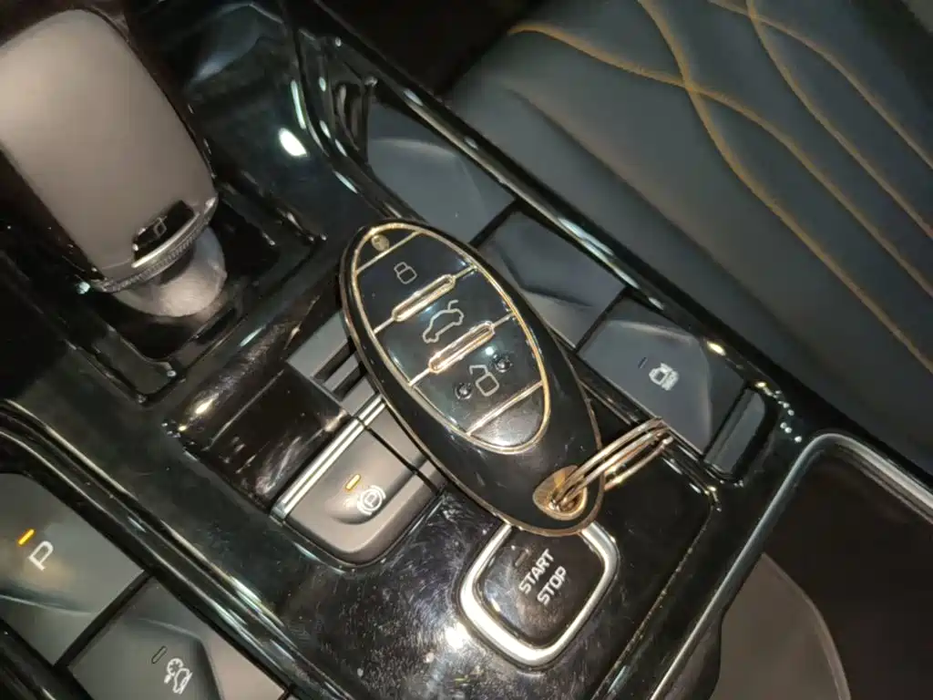 Besturn Bestune T77 2025 2023 1.5T Automatic Luxury