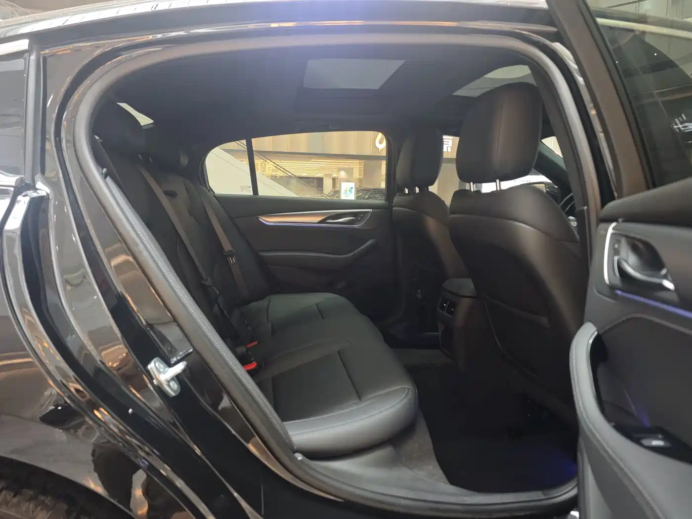 Cadillac CT5 2026 2025 Model 28T Urban Sport Edition