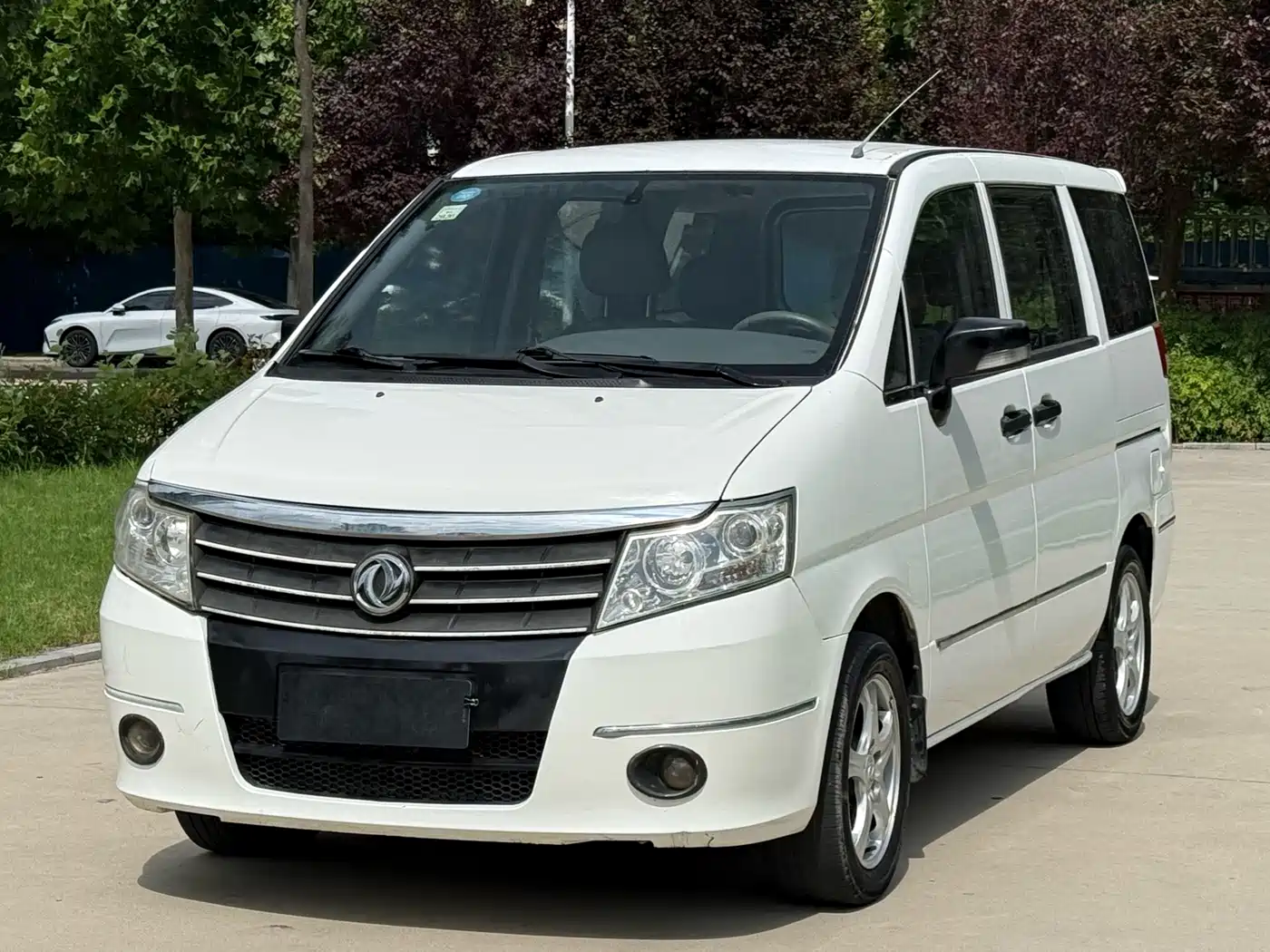 Dongfeng ZNA Shuaike 2014 2013 Facelift 1.5L Manual Comfort 7-seater China IV