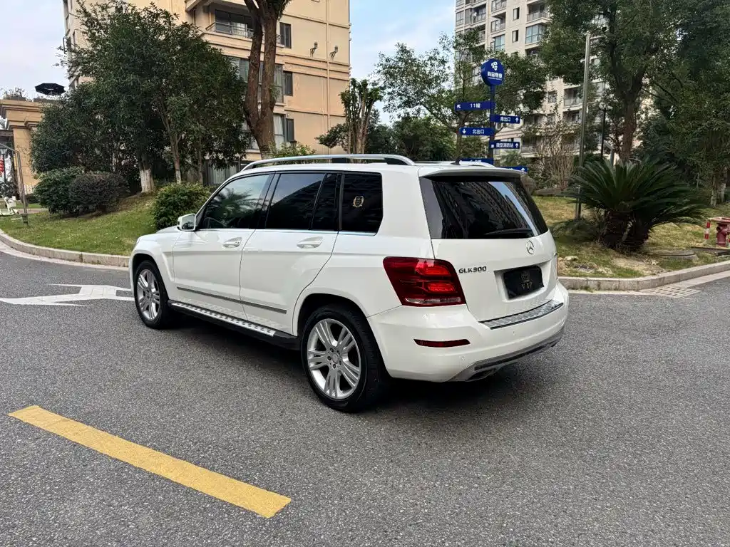صورة 4 - Mercedes-Benz GLK-Class