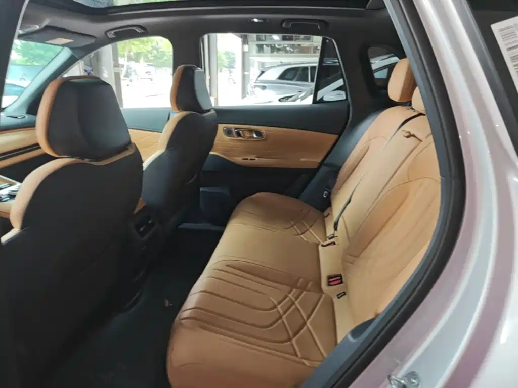 Geely Galaxy Galaxy Starship 7 EM-i 2025 2025 120km Navigation Edition
