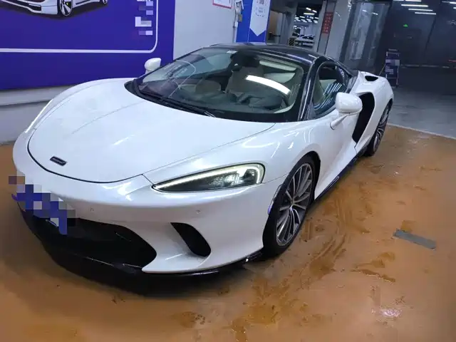 McLaren GT 4.0T, Стандарт