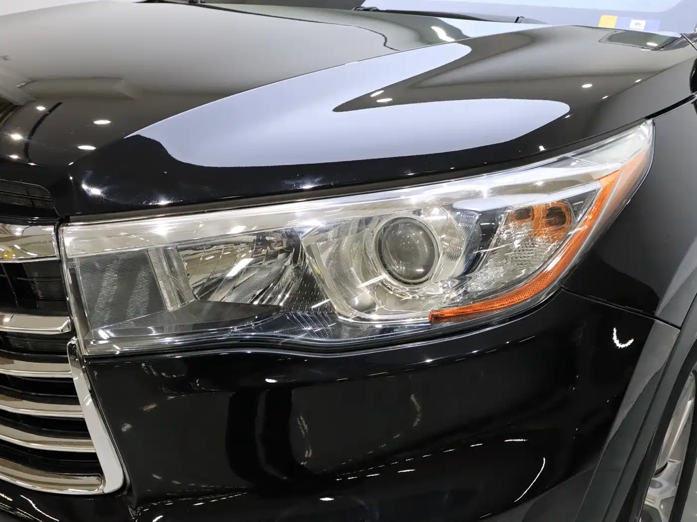 Toyota Highlander 2015 2.0T AWD Elite Edition 7-seater фото 8