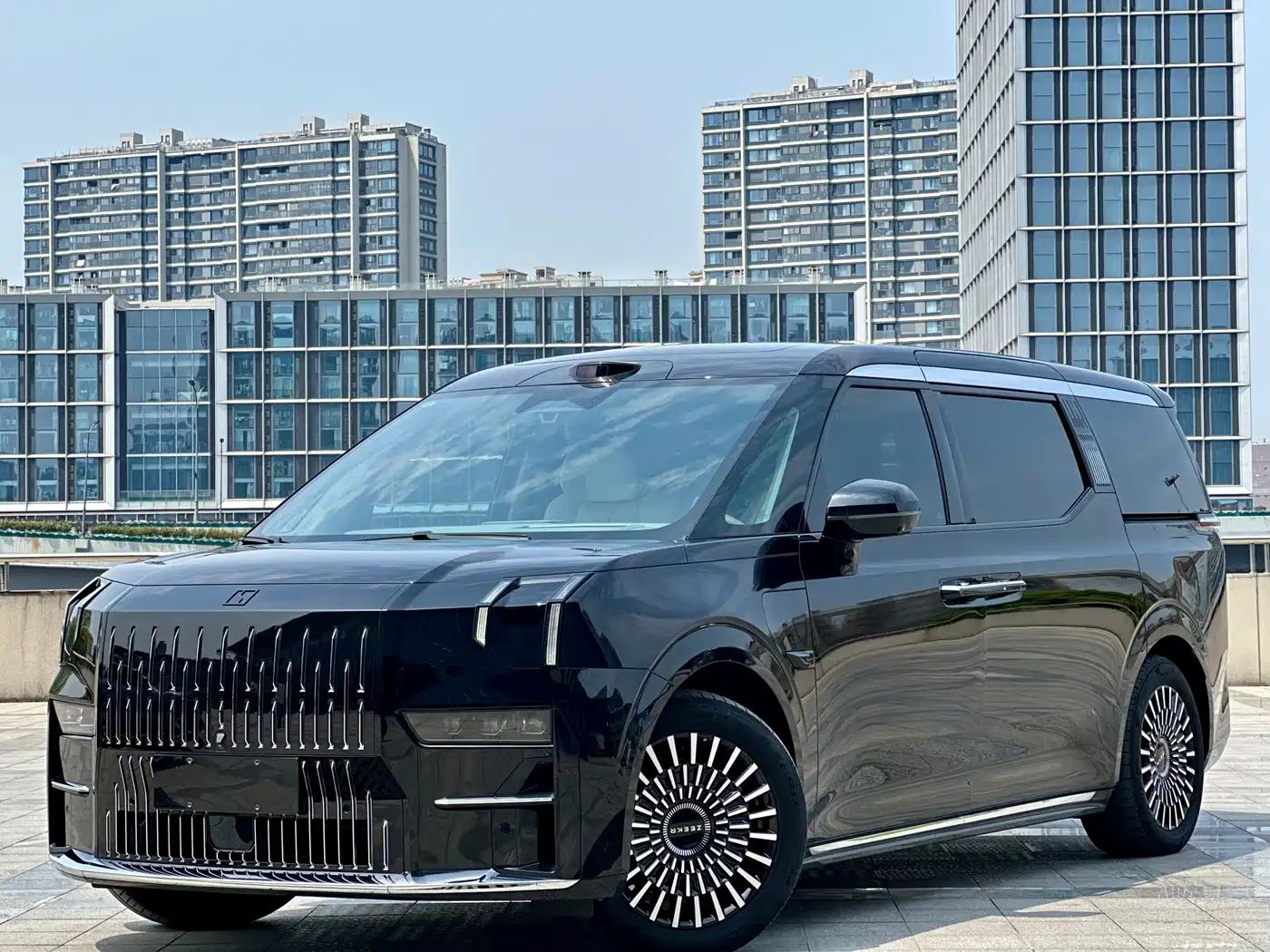 ZEEKR EXTREME KRYPTON 009