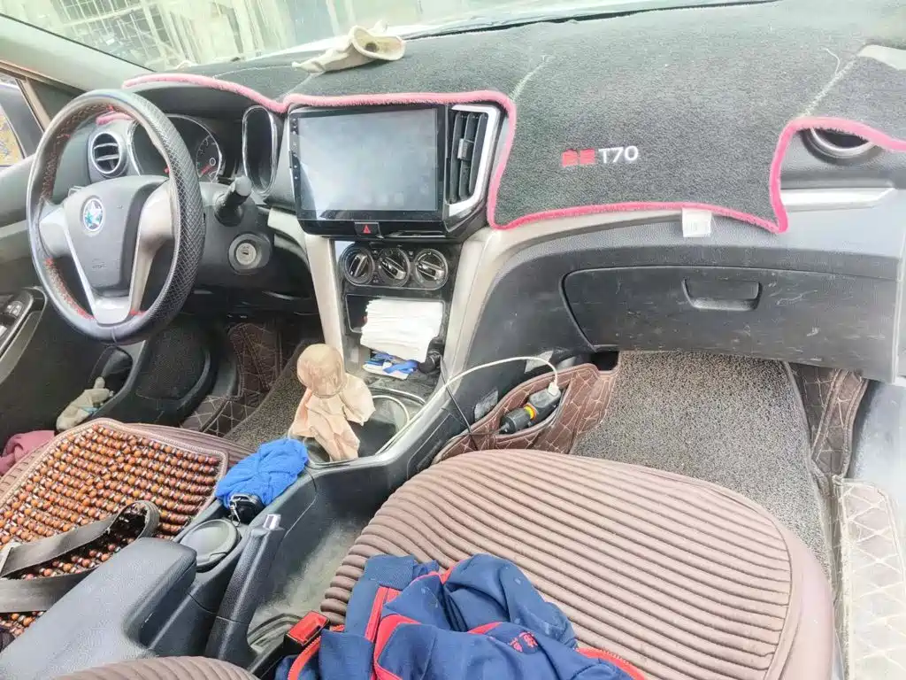 Venucia T70 2017 2016 1.6L Manual Rui Xing Edition