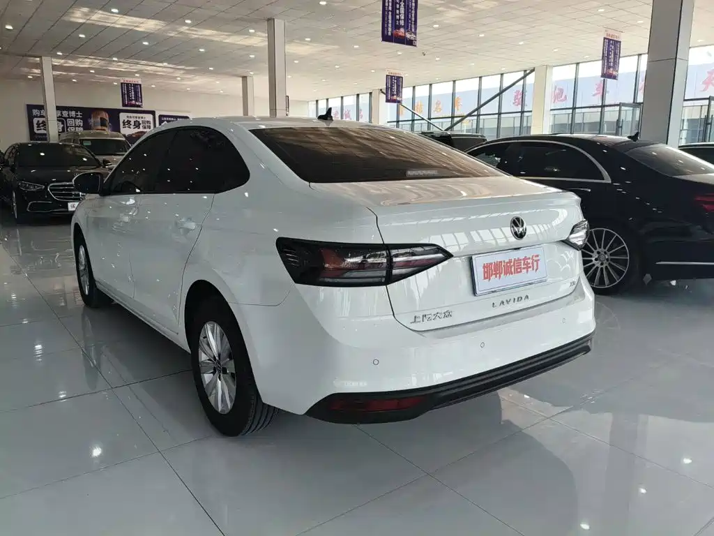 Volkswagen Lavida, миниатюра 6