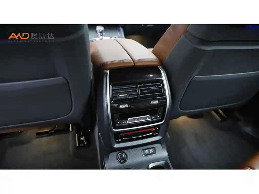 Фото 10 - BMW X7