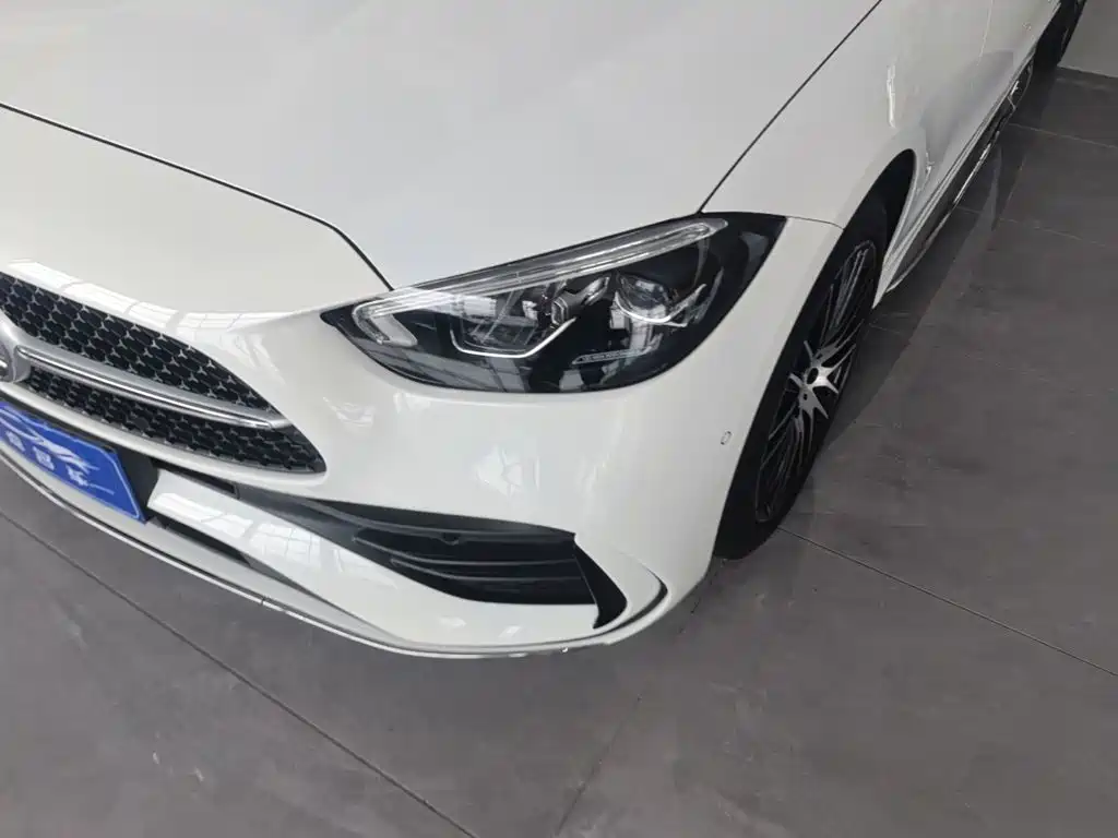 Фото 24 - Mercedes-Benz C-Class