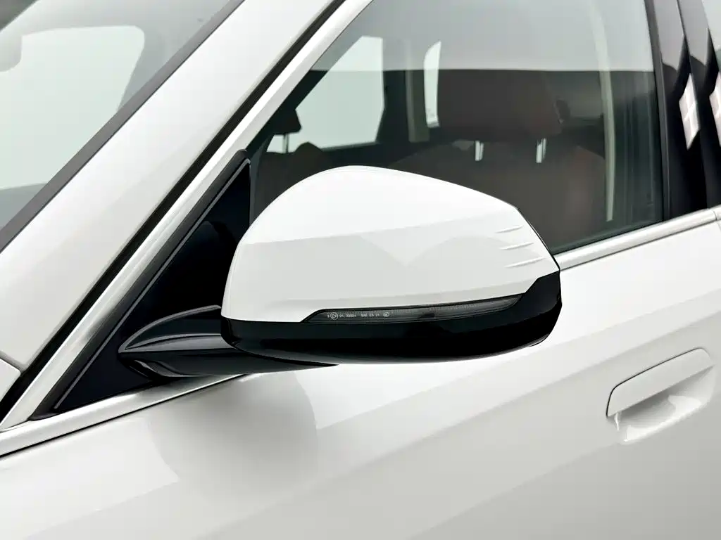 BMW iX1 2026 2026 eDrive25L X Design Package