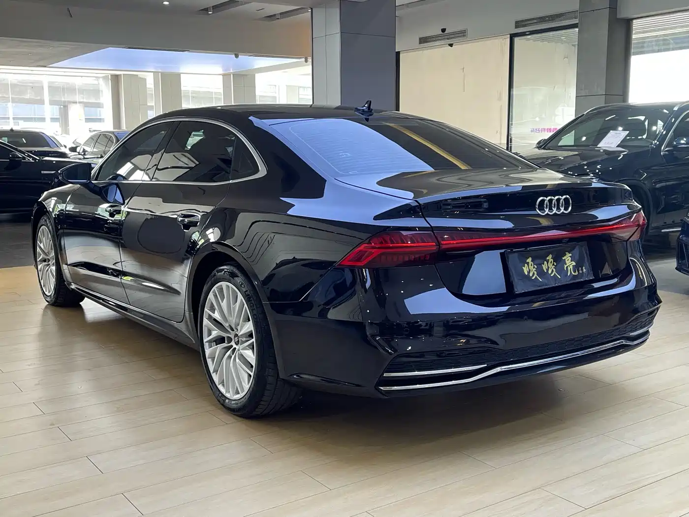 AUDI A7L