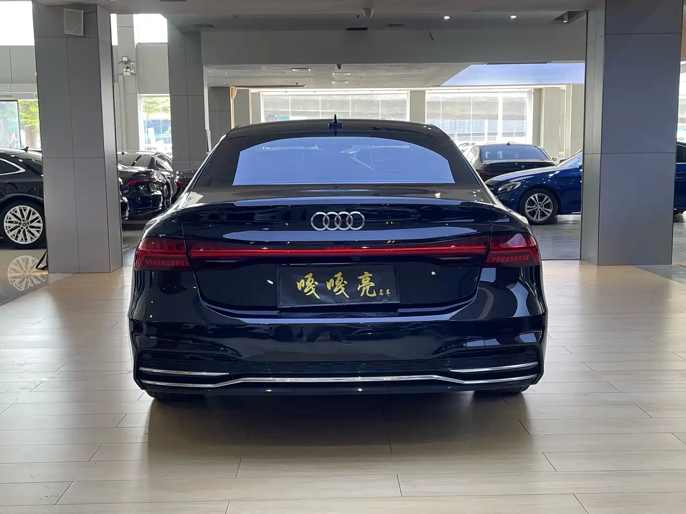 AUDI A7L
