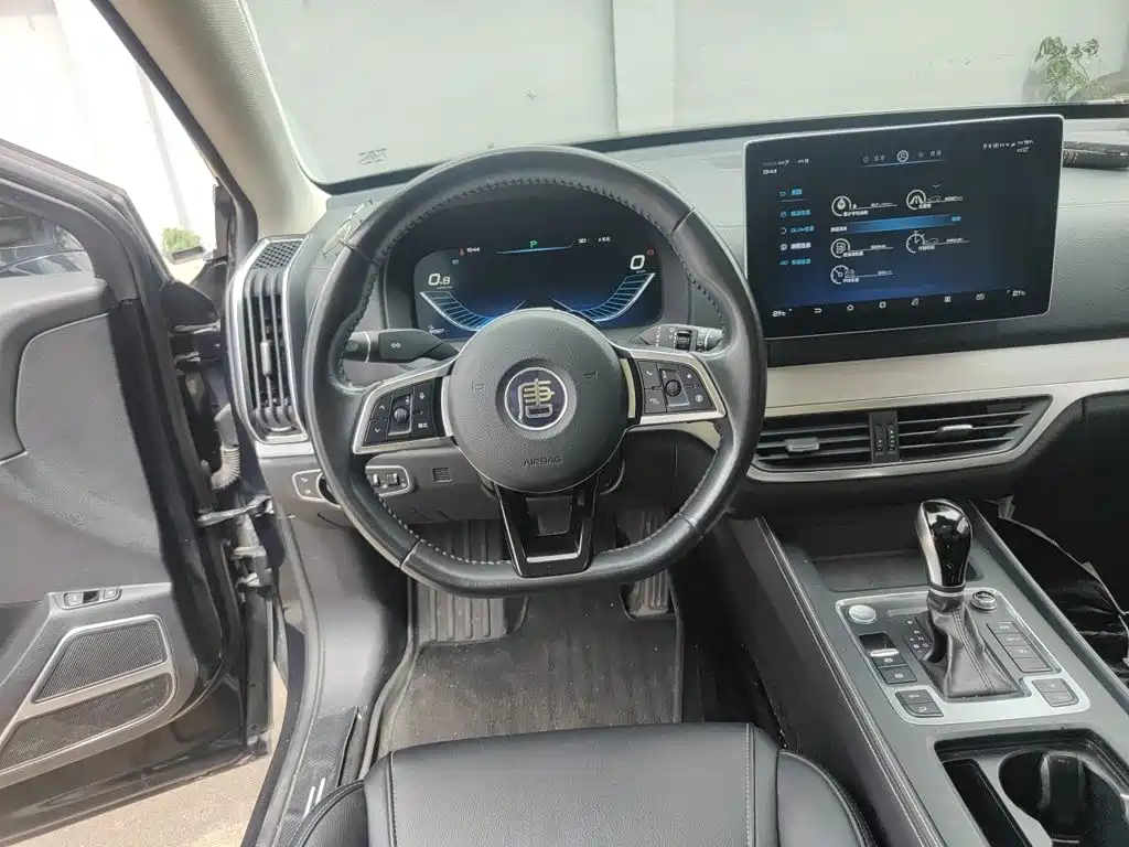 BYD Tang 2019 2018 2.0T Automatic Smart Connection Honor Edition 7-Seater China V