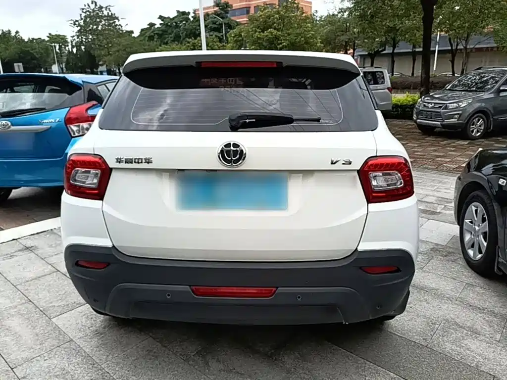 Zhonghua V3 2016 2016 1.5L Manual Comfort