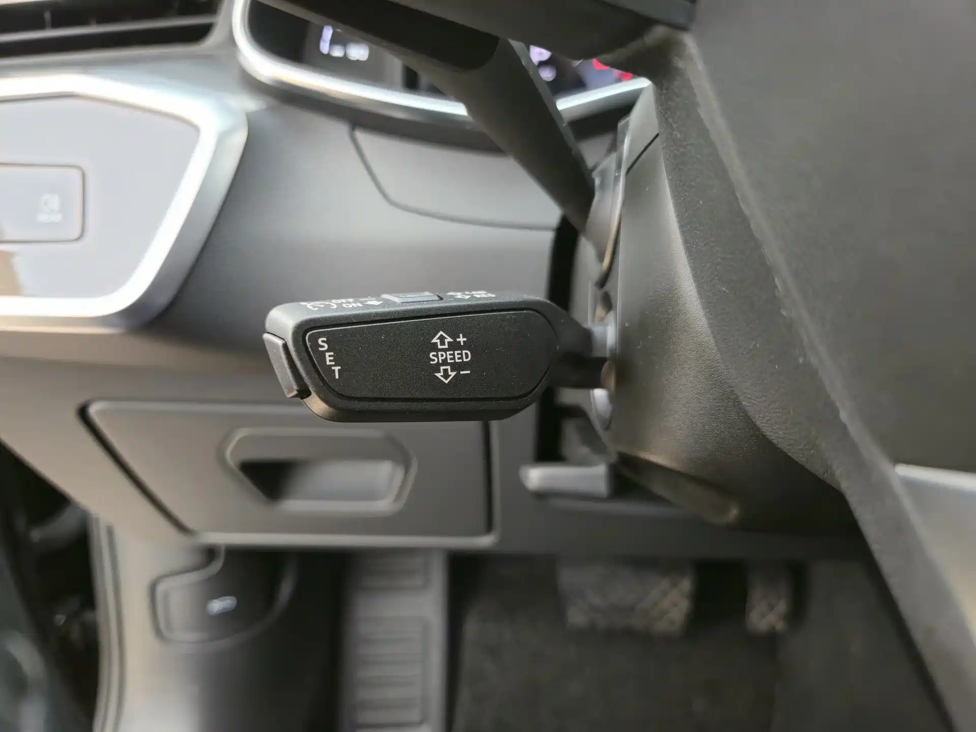 Photo 14 - Audi A6 (Import)