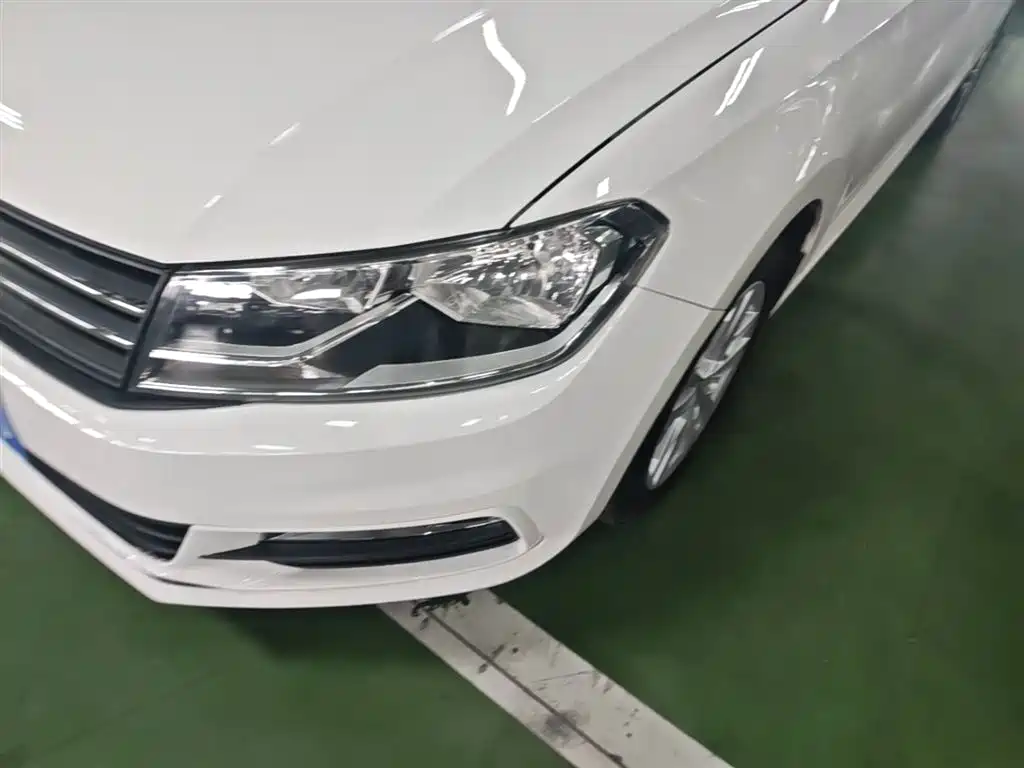 Volkswagen Santana 2016 1.6L Automatic Comfort Edition фото 24