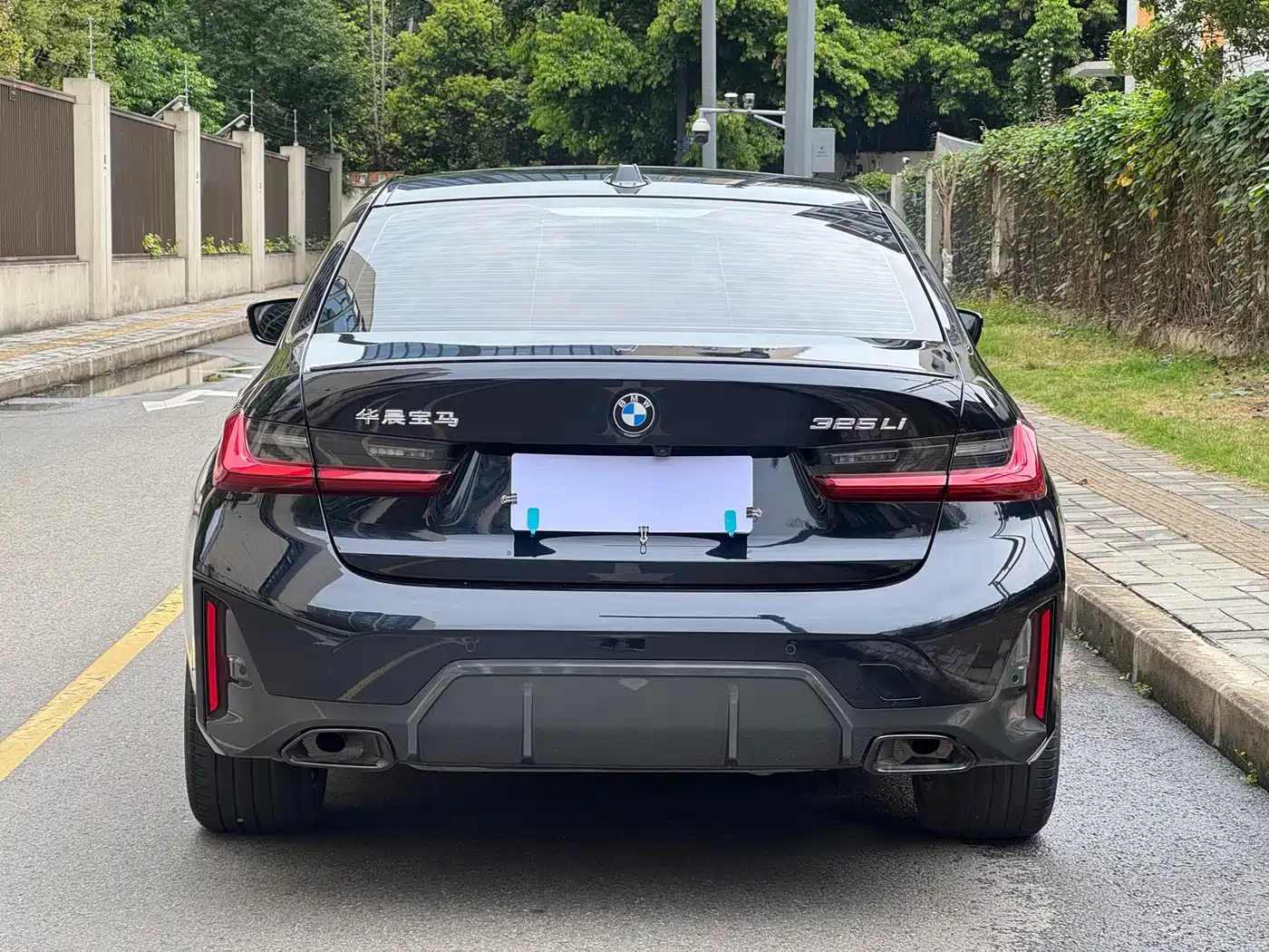 BMW 3 Series 2023 325Li M Sport Black Night Package фото 10