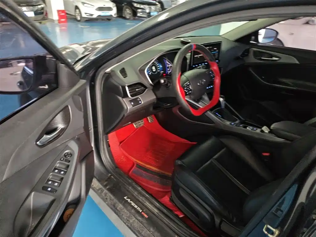Hyundai Fista 2019 280TGDi Sport Edition China VI фото 16
