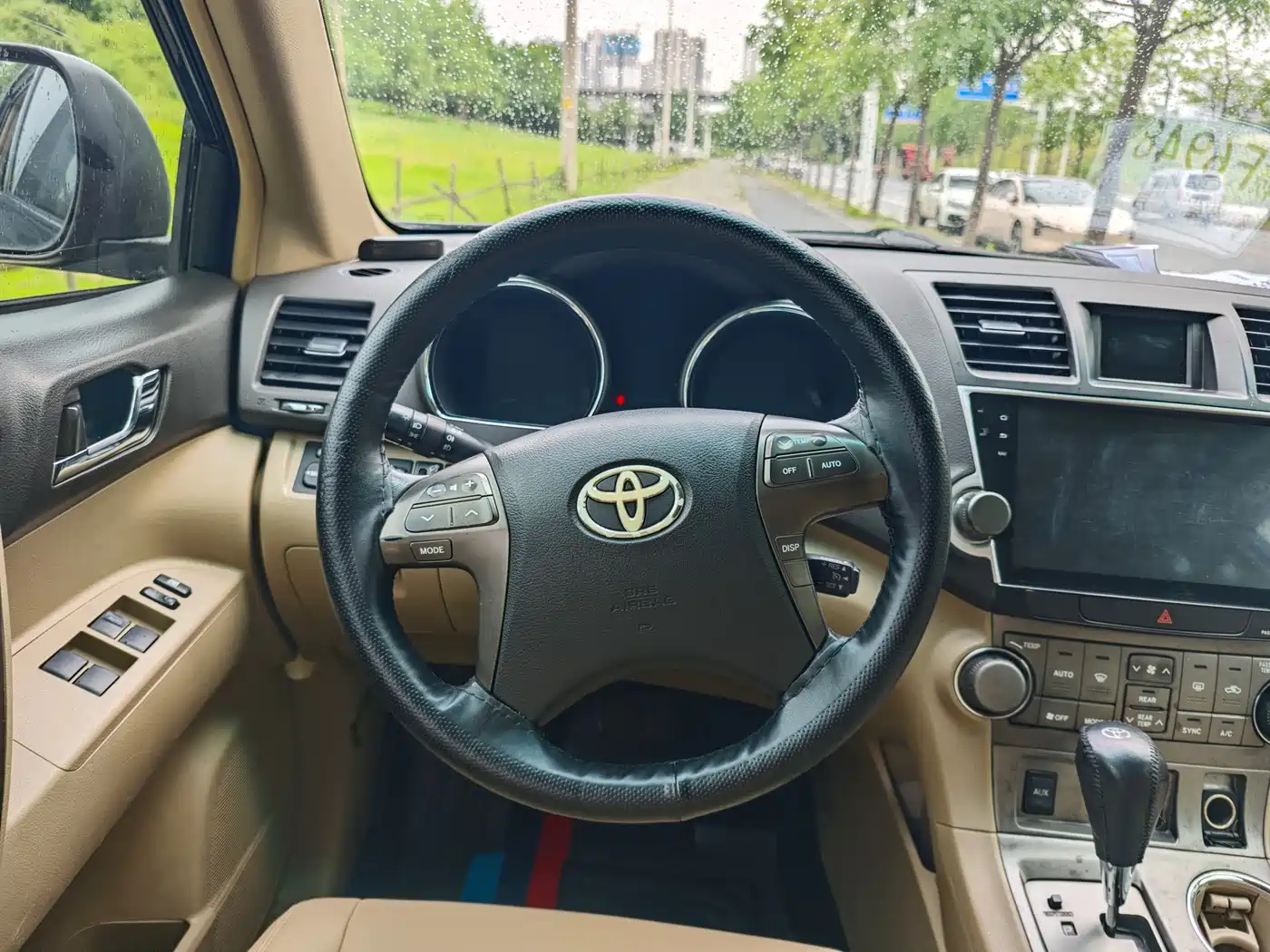 Toyota Highlander 2009 2.7L 2WD 7-seater Luxury Edition фото 15
