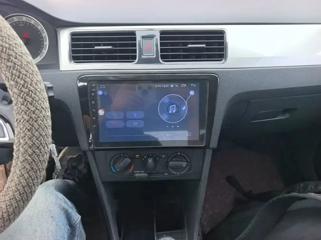 Photo 13 - Škoda Rapid