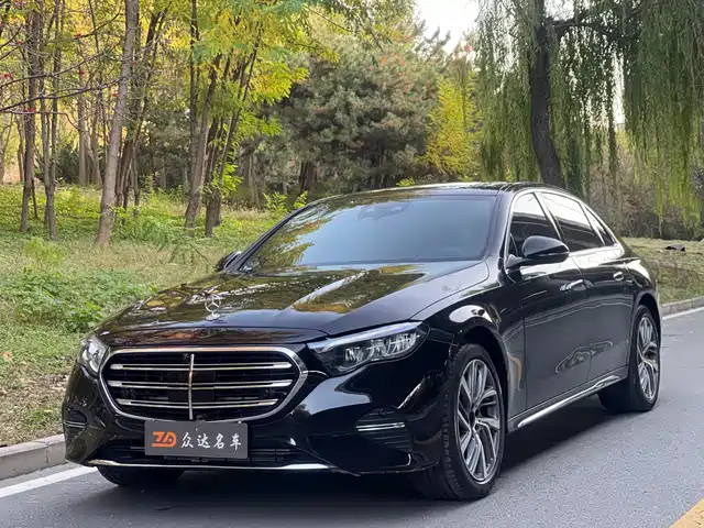 MERCEDES-BENZ E CLASS