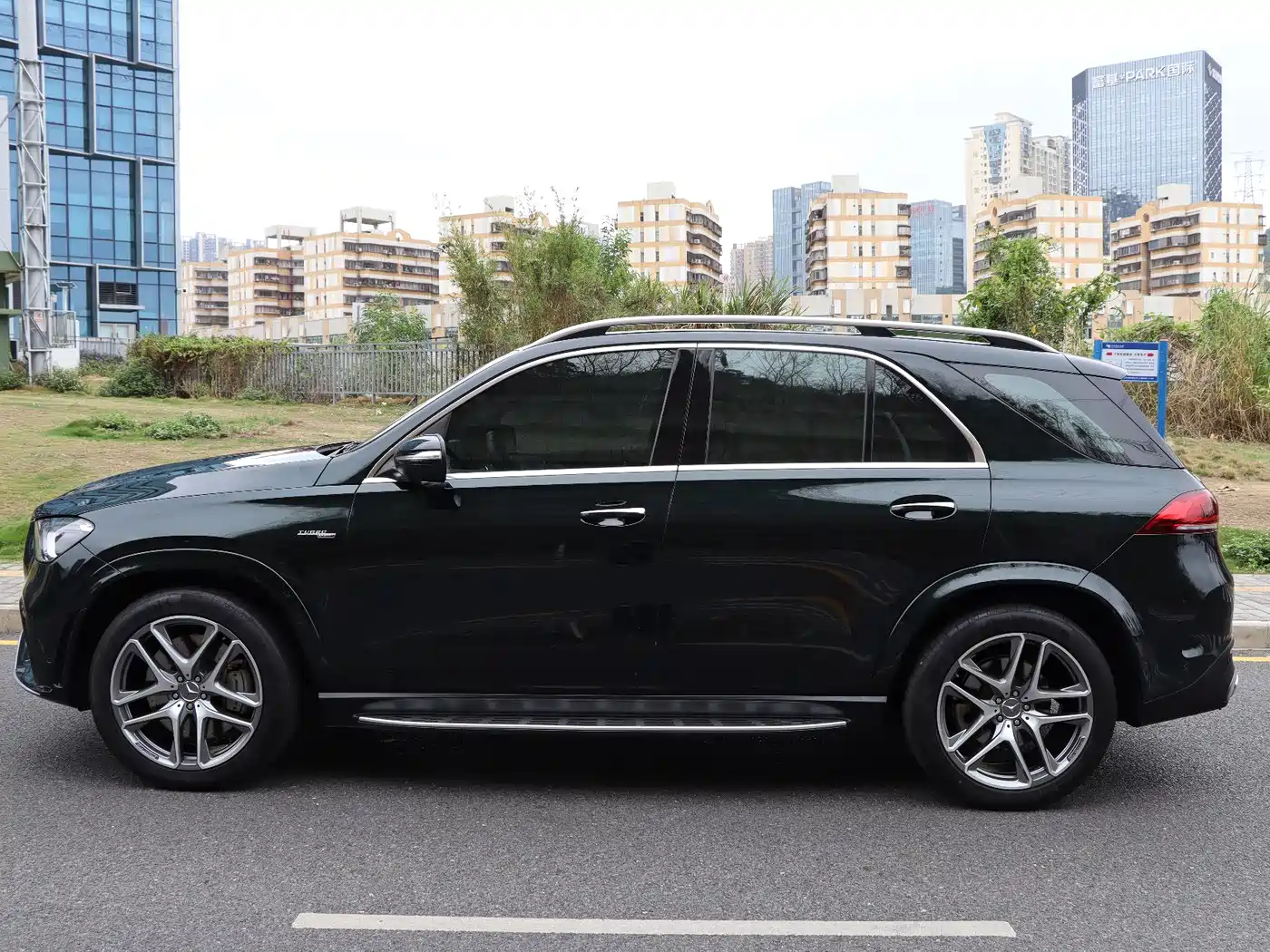 MERCEDES-BENZ GLE AMG
