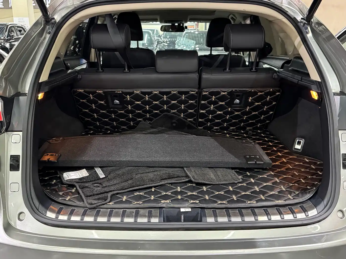 Lexus NX 2016 200 AWD F Sport фото 10