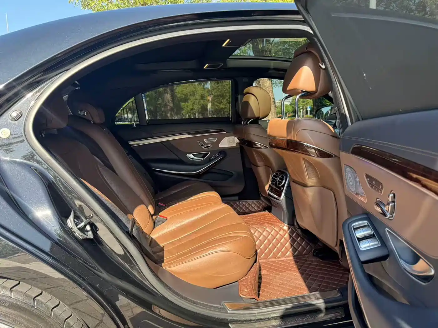Mercedes-Benz S-Class 2020 S 350 L Premium Edition Collector's Version фото 6