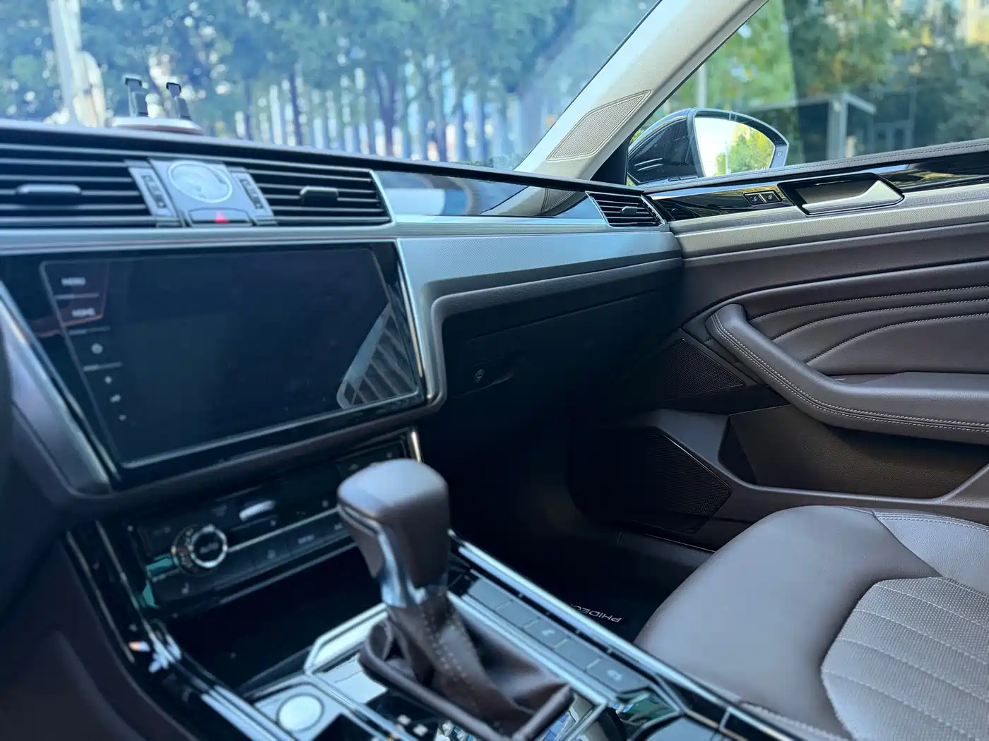 Volkswagen Phideon 2023 2021 380TSI Luxury Edition