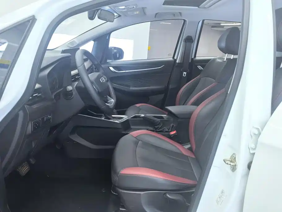 Geely Vision X3 2022 2021 PRO 1.5L CVT Premium