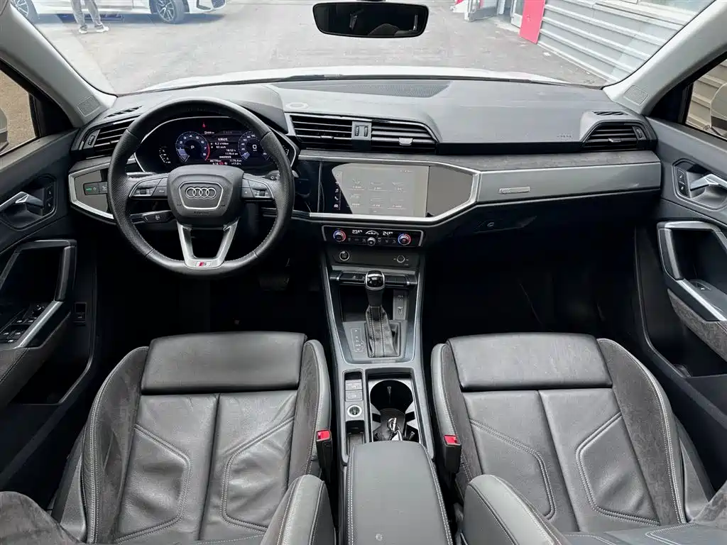 Audi Q3 Sportback 2020 35 TFSI Progressive фото 13