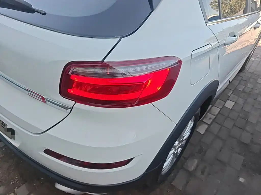 Qoros 3 2019 2018 Urban SUV 1.6T Automatic Premium Type