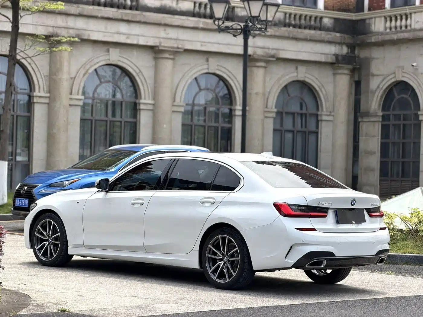 BMW 3 Series 2021 320Li M Sport Package фото 9